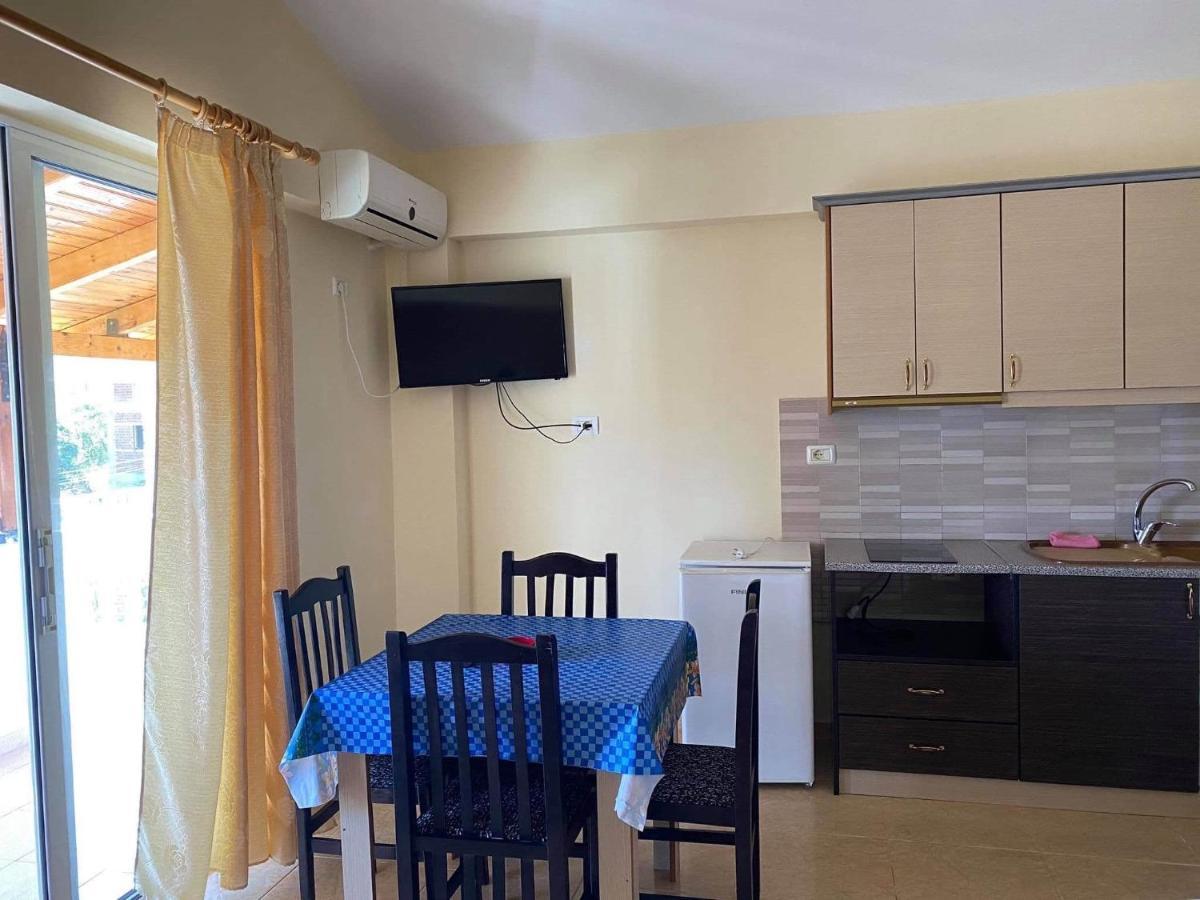 Villa Roku Ksamil Exteriör bild