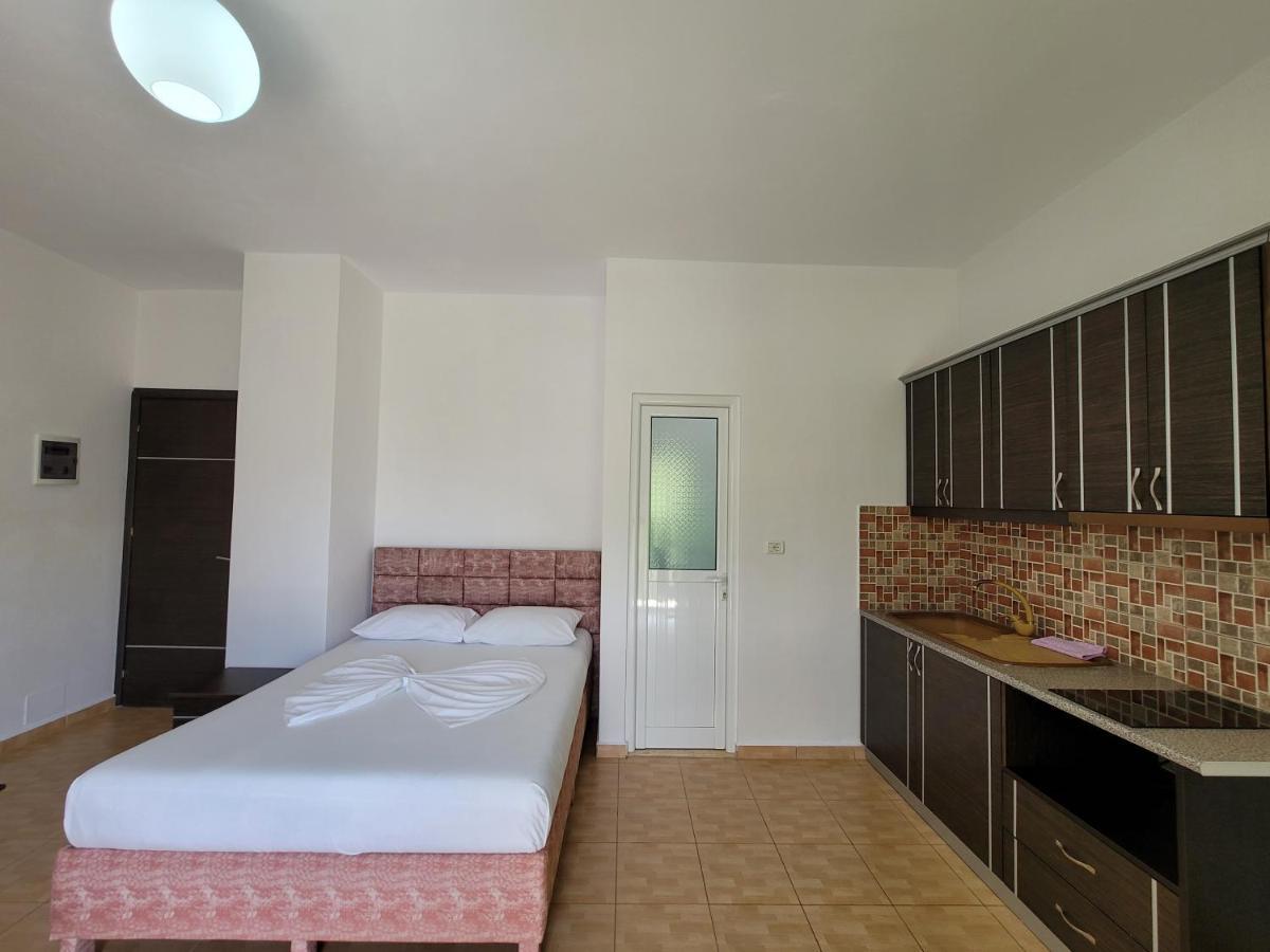 Villa Roku Ksamil Exteriör bild